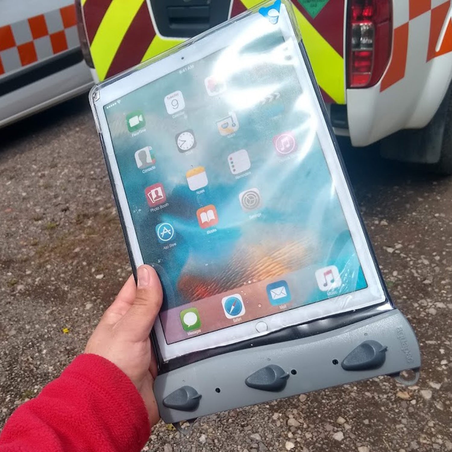 Waterproof iPad Case – Aquapac Canada